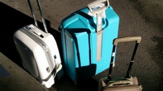 Bătaie de joc. Turisti uitati de soferul autocarului intr-o parcare din Bulgaria