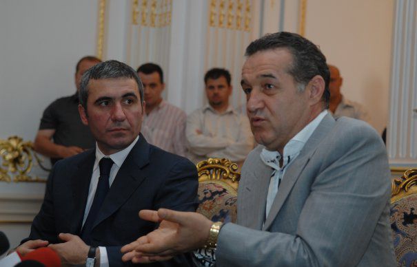Becali, despre nașul său: „Nu mai zic nimic de Hagi, poate să-mi dea şi cu un par în cap