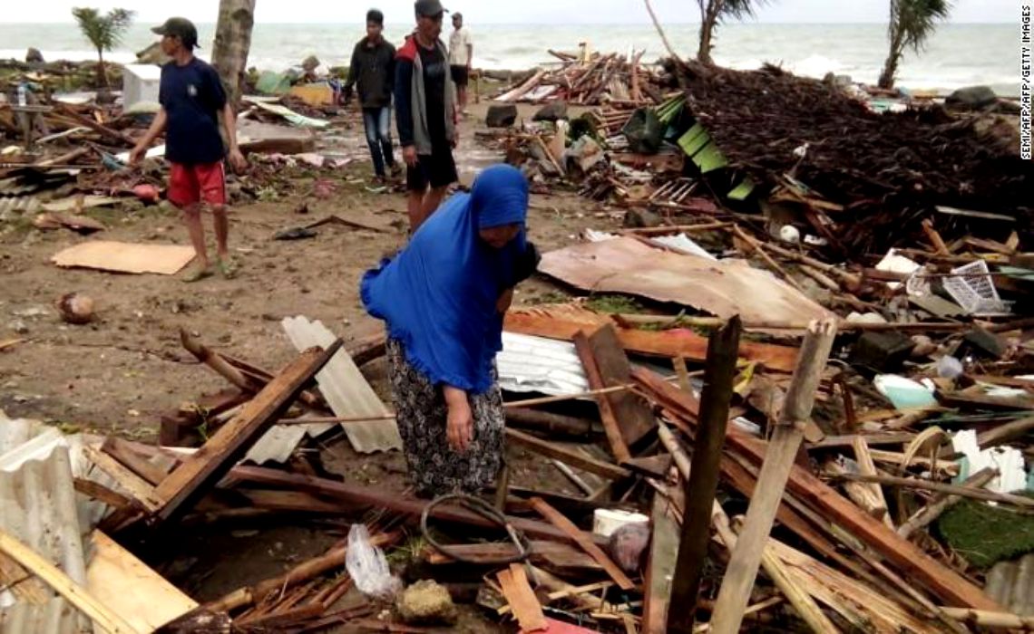 Bilanțul valului tsunami din Indonezia a ajuns la 281 morți