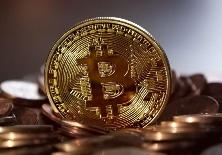 Bitcoin face mult mai mult rău mediului decât extracţia de aur!