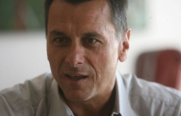 Bogdan Stanoevici către Iohannis și Cioloș: „Nu aveți dreptul să distrugeți cultura acestui neam!