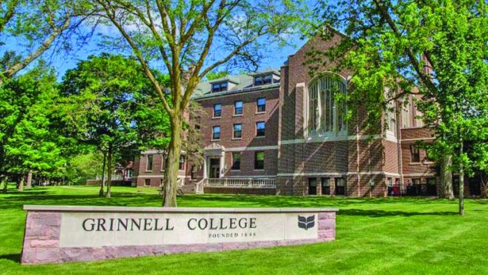 Bomba tuturor bombelor! Școala lui Cîțu la Grinnell College din SUA a fost plătită de