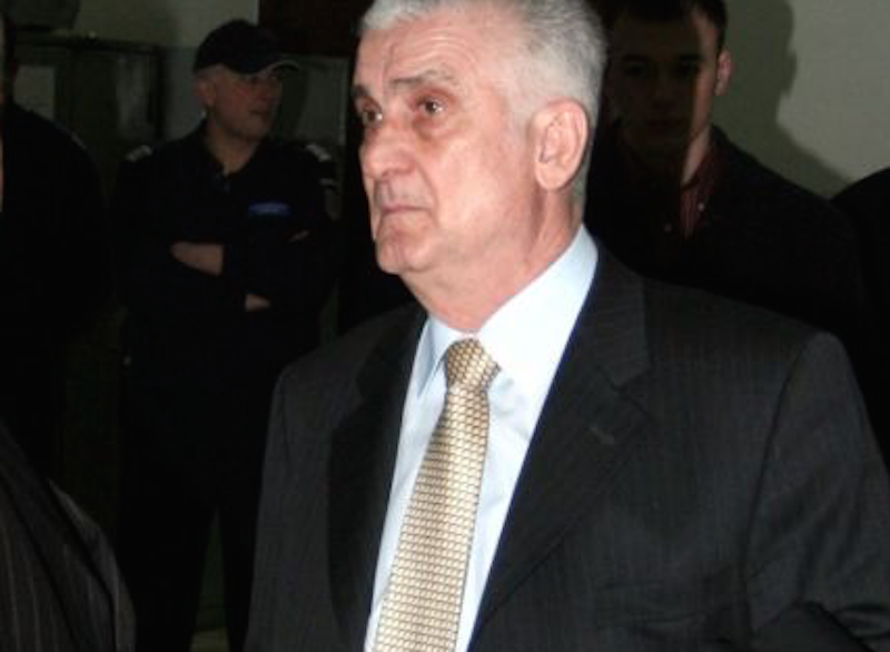 Bordel mascat la doi paşi de Parlament şi Catedrala Neamului, în vila avocatului Ion Neagu