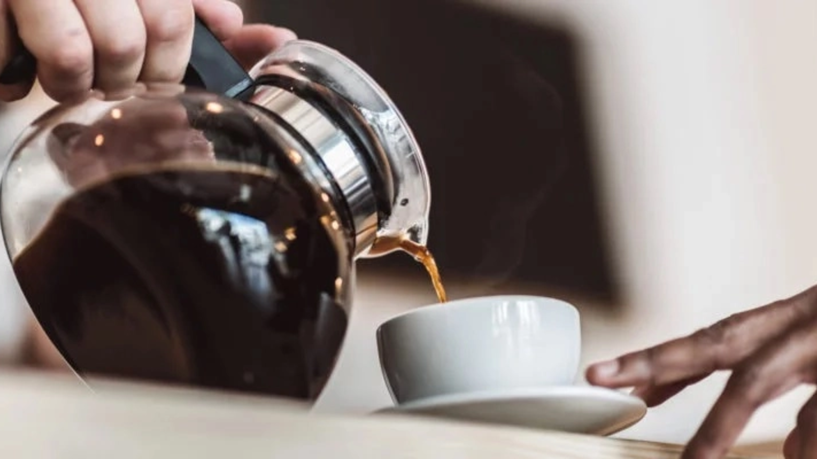 Cafeaua de dimineață schimbă modul în care arăți: Cum influențează mușchii și grăsimea corporală
