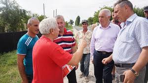 Candidatul PSD la al doilea mandat de primar in Malu Mare tine locuitorii in comunism: in zona metropolitana Craiova, comuna nu are asfalt, facilitati de apa si canal. Nici de la PNL nu sunt asteptari!