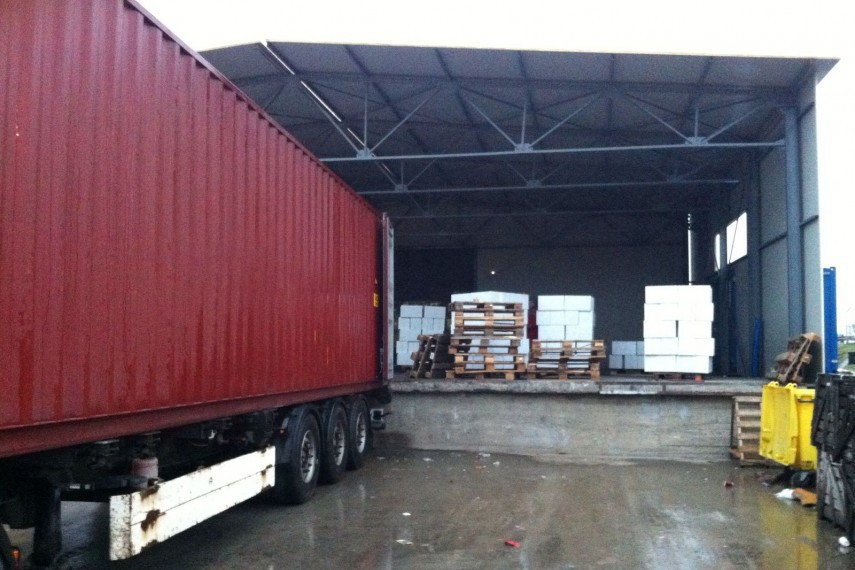 Captură uriaşă a vameşilor din Constanţa: cum arată ţigările de 2,5 milioane de euro