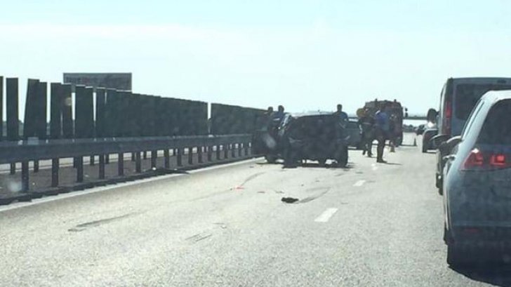 Carambol pe autostrada Soarelui! Cinci mașini implicate într-un accident