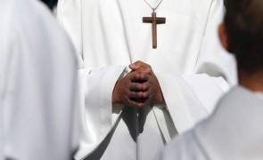 Caz inedit în Italia: Un preot a cerut să fie suspendat pe motiv că este îndrăgostit
