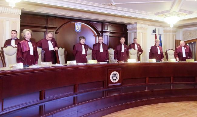 CCR a respins sesizarea lui Iohannis și a decis ca Parlamentul să stabilească data alegerilor parlamentare