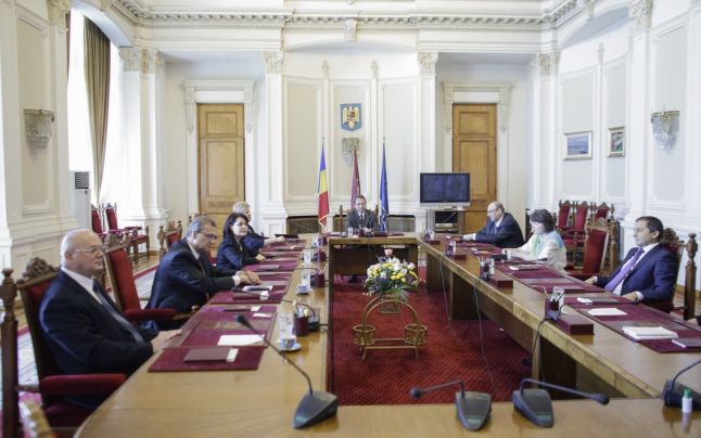 CCR dezbate astăzi sesizările instanţei supreme faţă de modificările la legile justiţiei