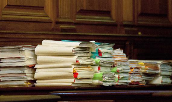 CCR: Persoanele condamnate în baza interceptărilor făcute de servicii nu pot cere revizuirea sentinței