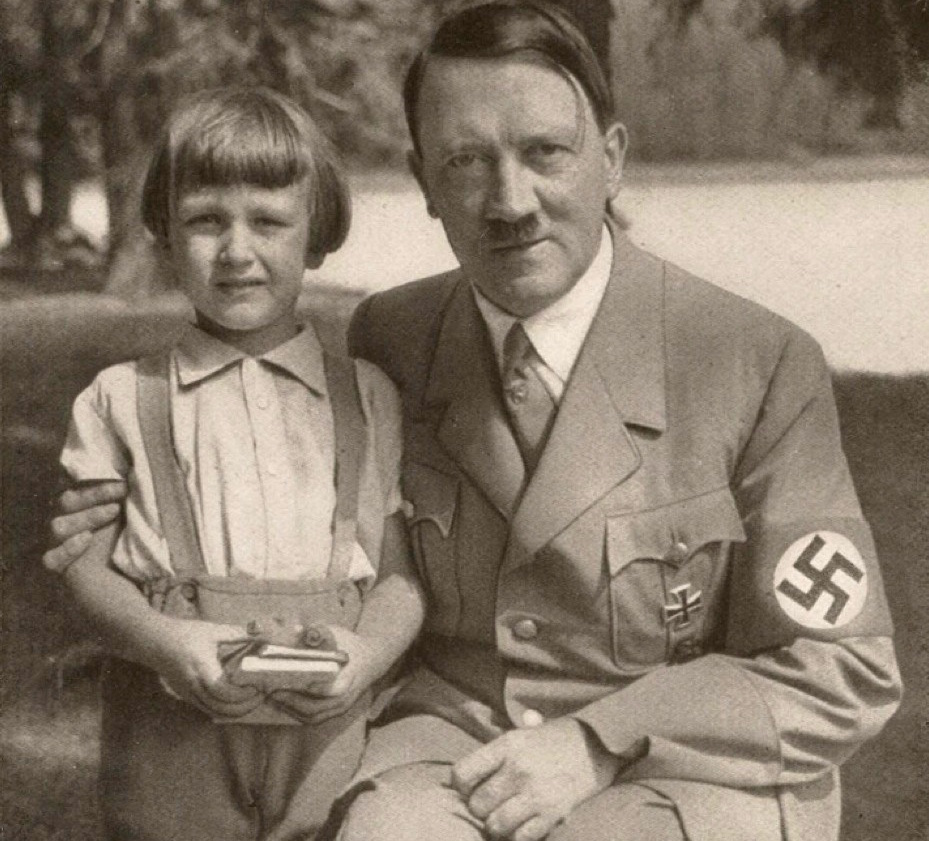 Ce-a gandit si dorit Hitler si ce-a ajuns Europa sub Merkel