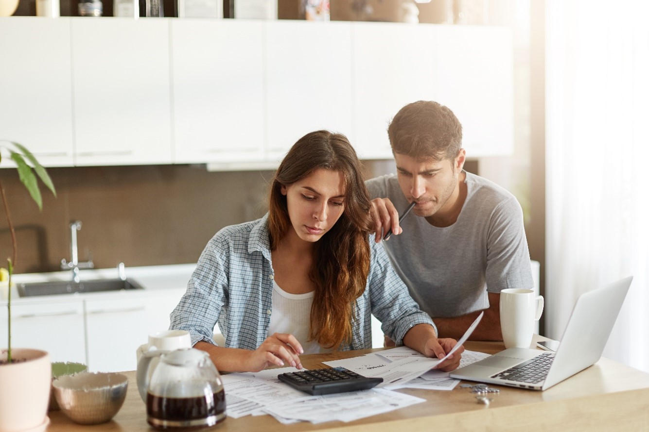 Ce poți face atunci când rămâi fără bani înainte de salariu?