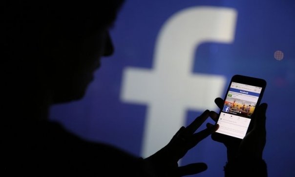 Ce poze sa nu publici pe Facebook de Craciun sau de Revelion
