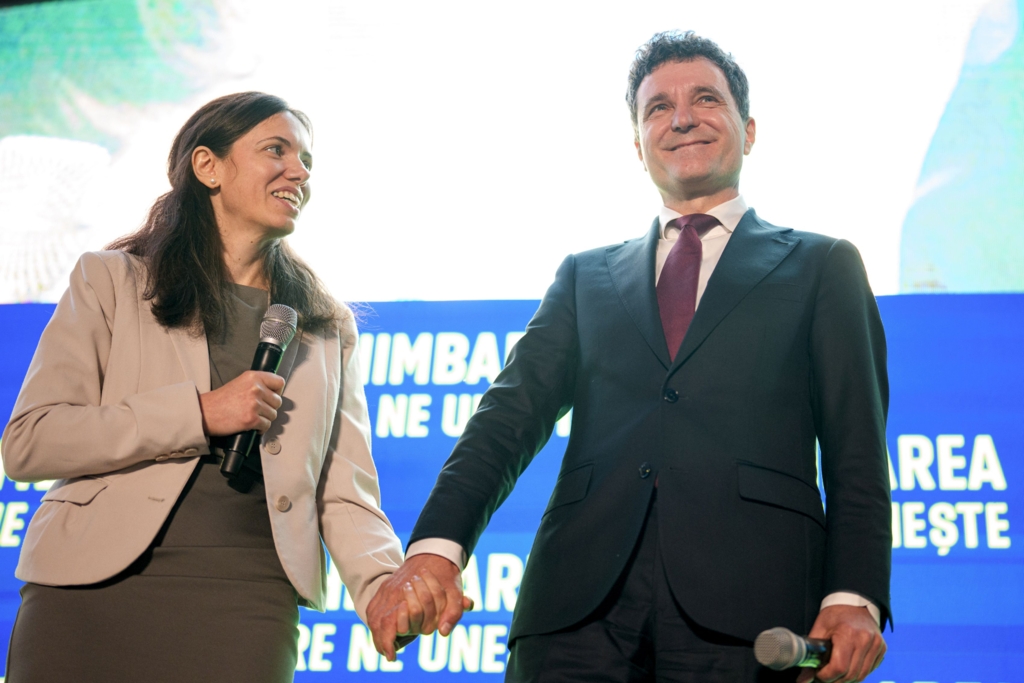 Ce spune Mirabela Grădinaru despre controversa titlului de 