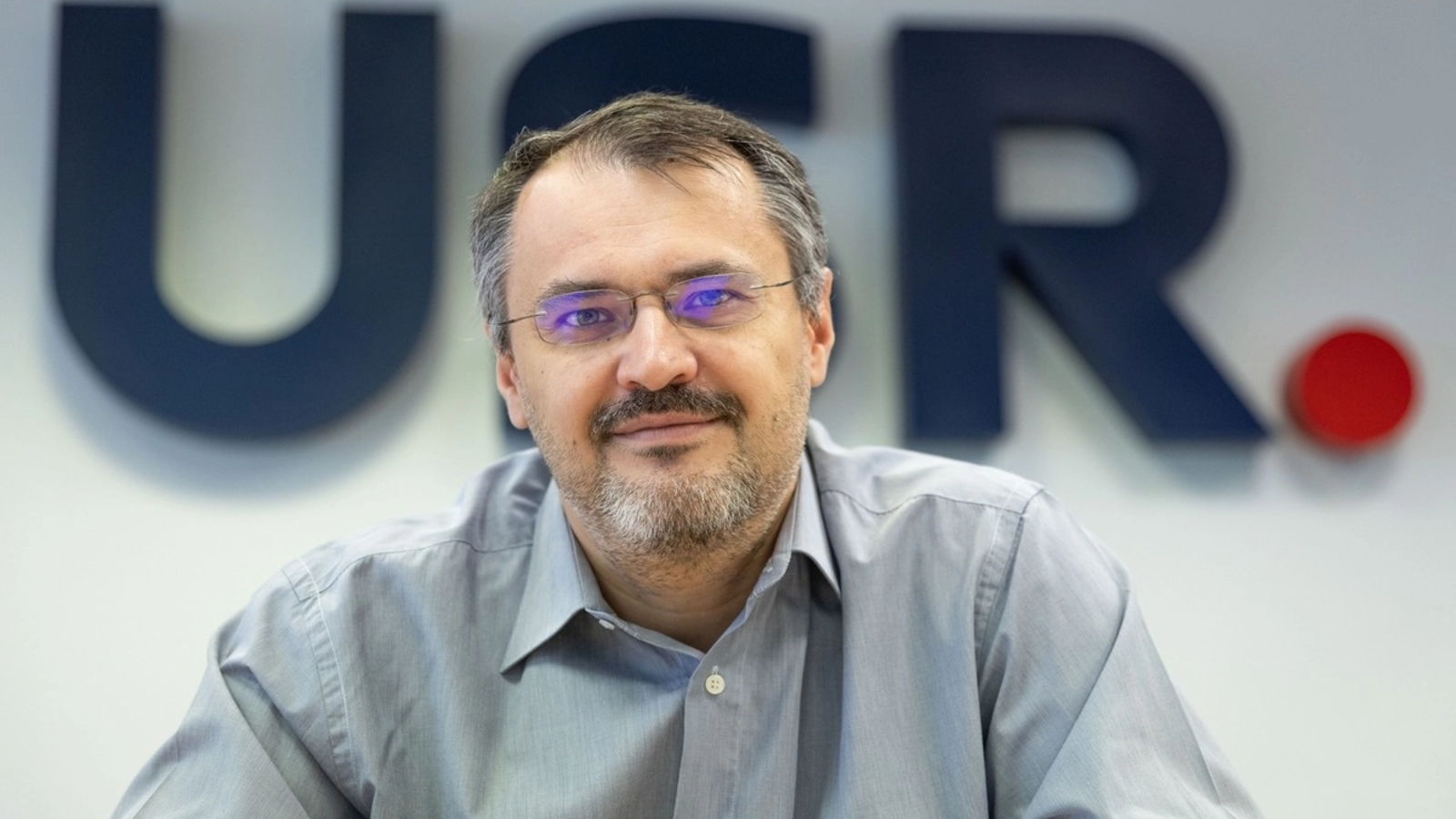 Cearta dintre USR și Nic ușor Dan ajunge la cote maxime: „Un tăntălău disfuncțional ajuns în locuri greșite, care este foarte bun să se folosească cinic de oameni"