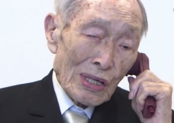 Cel mai batran barbat din lume, a murit la varsta de 112 ani