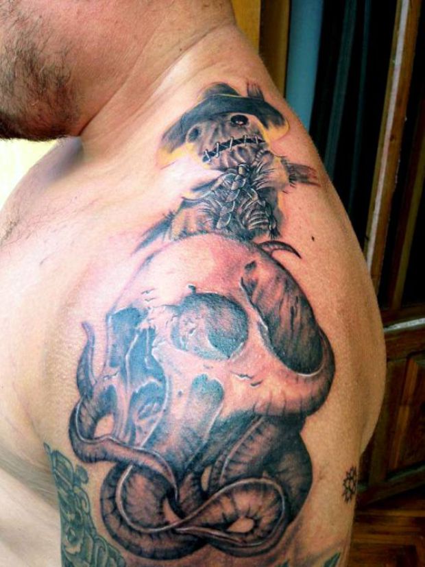 Cel mai tatuat om din lume vine în România
