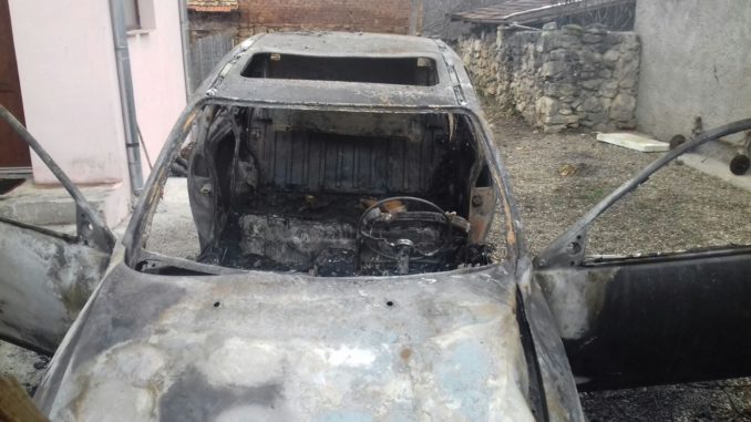 Cetăţean belgian, găsit carbonizat într-o maşină care a ars într-o curte din judeţul Alba