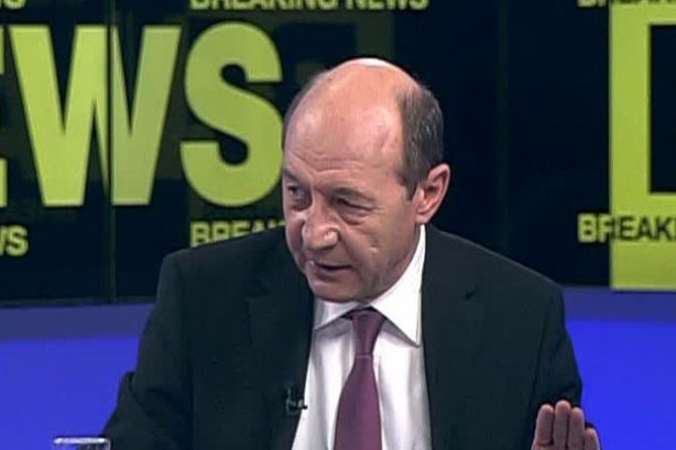 Cetăţenia moldovenească a lui Băsescu, retrasă până la finalul anului