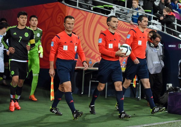 Champions League. Ovidiu Hațegan arbitrează meciul din această seară Manchester City - Dinamo Kiev