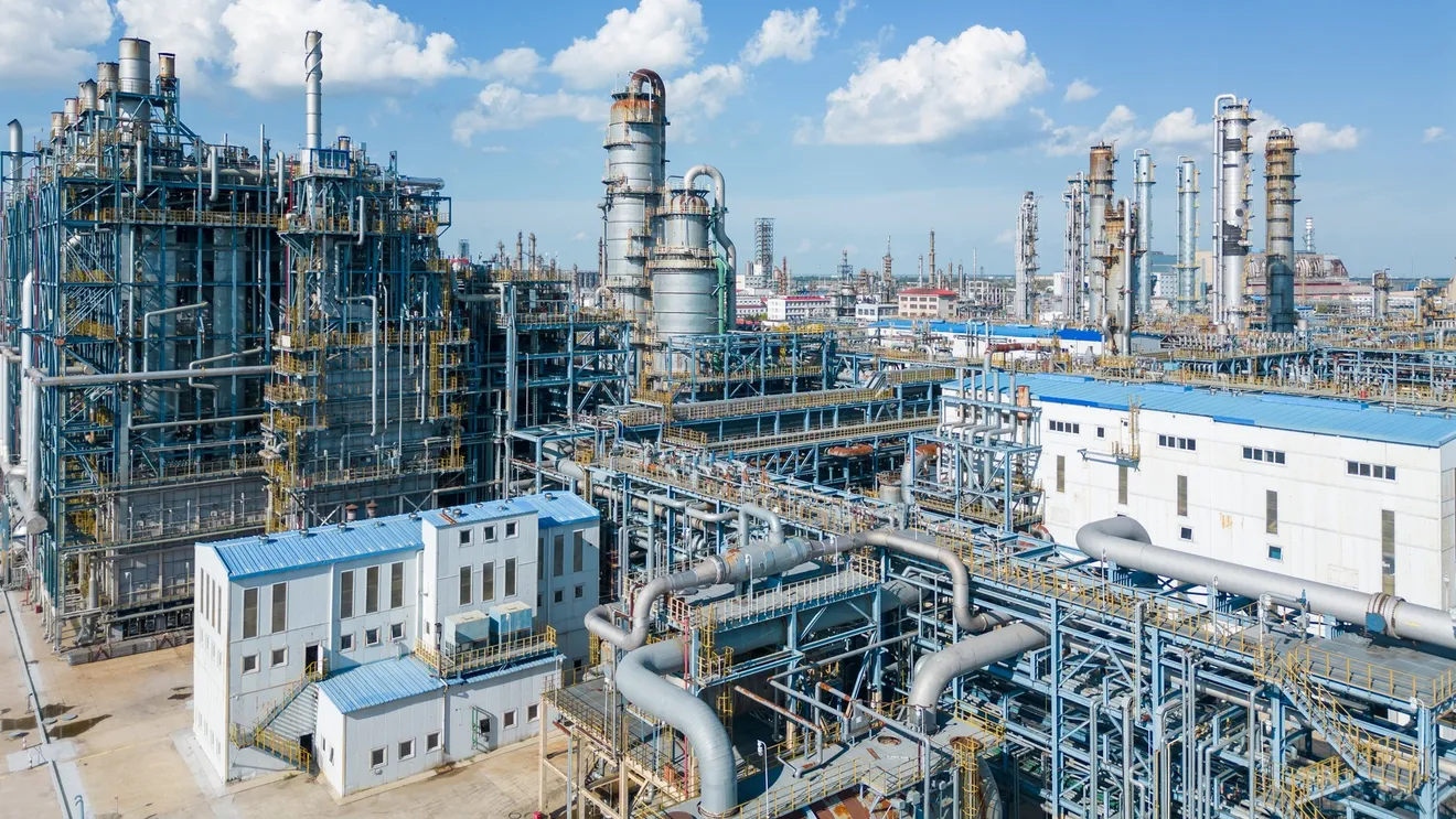 China sfidează taxele vamale americane și anunță un excedent comercial record în 2025