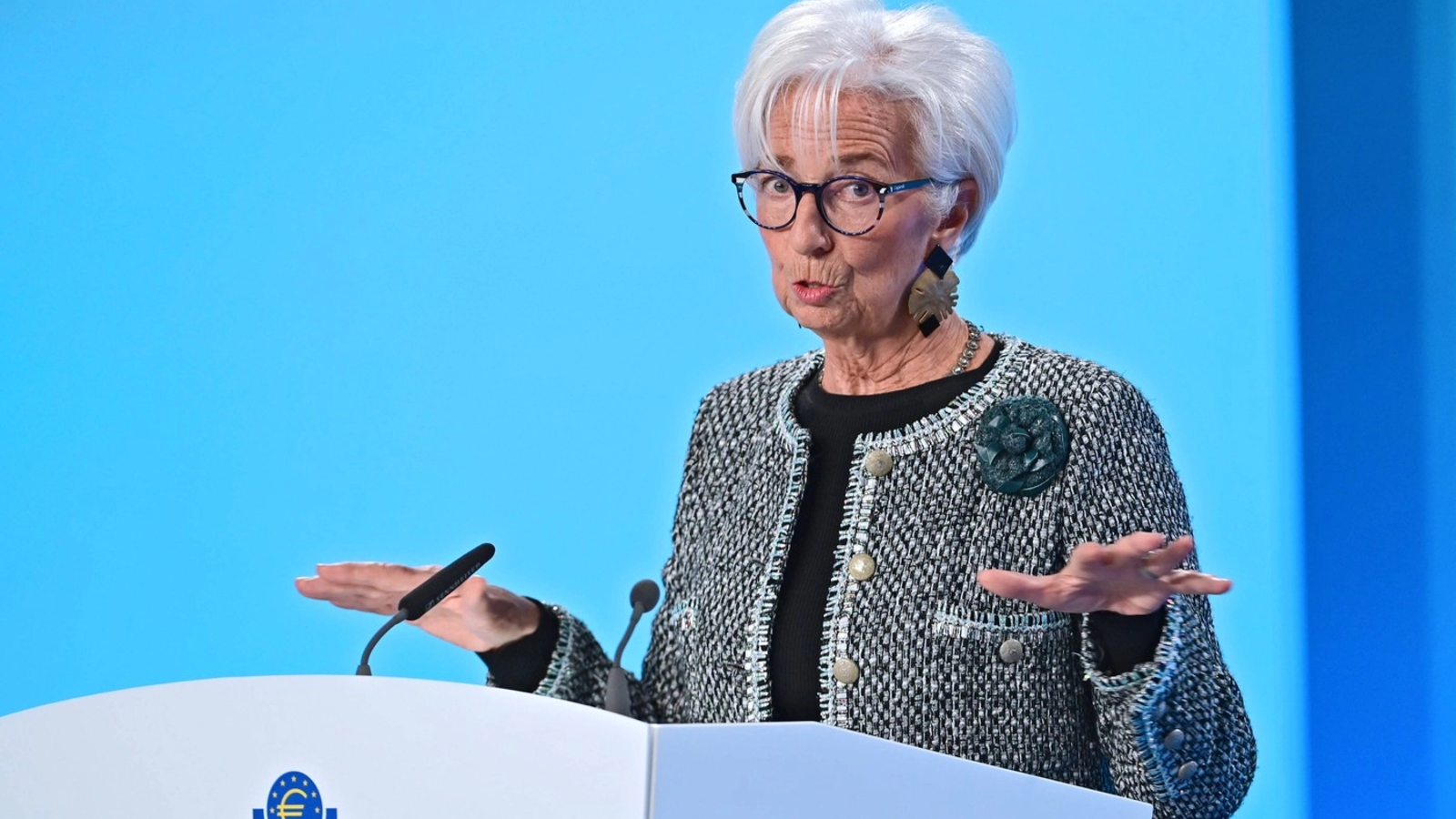Christine Lagarde a demisionat - Gestul îi oferă lui Emmanuel Macron un ultim cuvânt de spus în politica europeană

