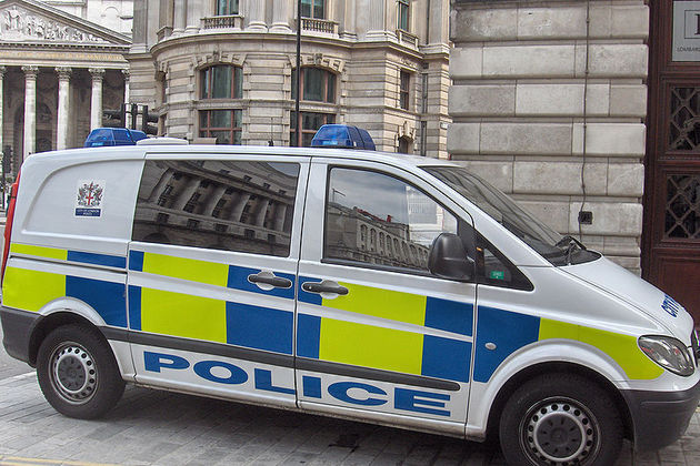 Cinci persoane, membri ai aceleiaşi familii, arestate în Londra sub acuzaţia de terorism