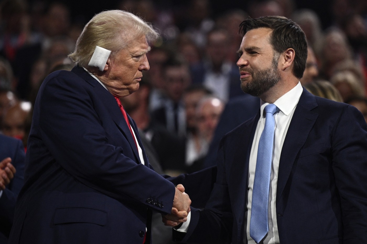 Cine este JD Vance, vicepreședintele ales de Trump: De la opozant vehement, la aliat de încredere