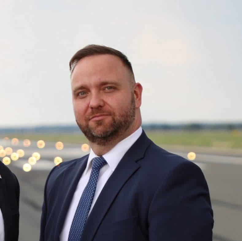 Cine sunt cei mai bine plătiți oameni din companiile de stat. 36 de persoane încasează între 50.000 și 100.000 de lei pe lună. Cel mai bogat are trei funcții
