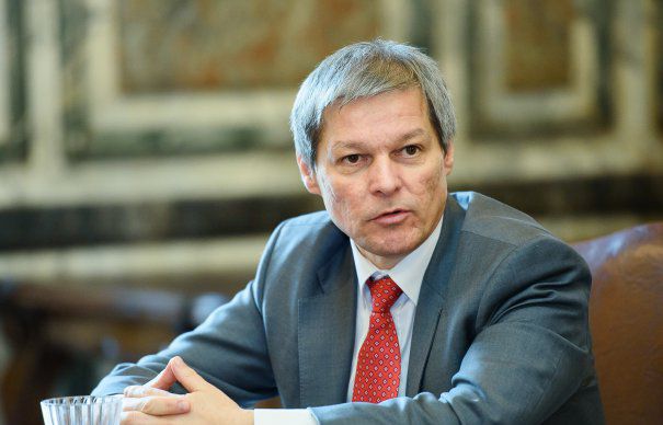 Cioloș a pus un profesor de georgrafie să conducă Autoritatea de Reformă Feroviară