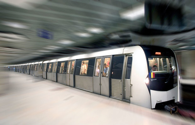 Circulaţie oprită metrou. Trei femei au leşinat în mai puţin de jumătate de oră