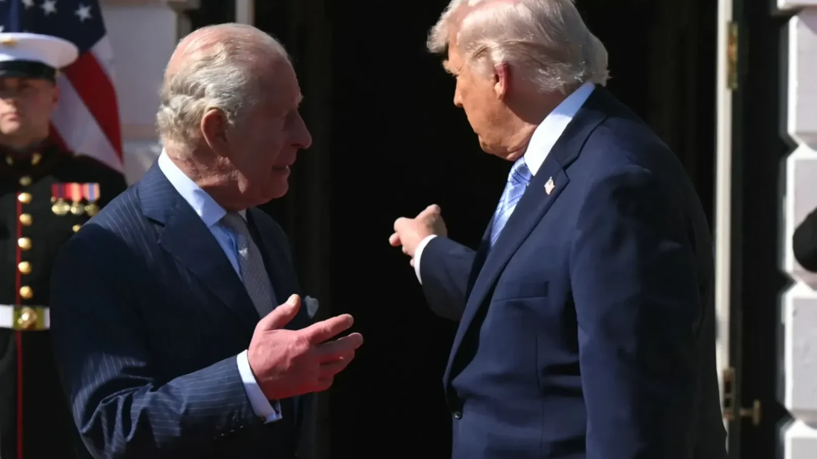 Cititorarea pe buze Nicola Hickling dezvăluie ce și-au spus Donald Trump și Regele Charles: "Am un presentiment. Va distruge populația!"