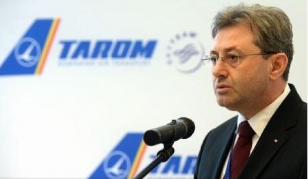 Clovnul Eugen Davidoiu trage sforile cu Dințoiu-Plumb ca sa revina director la TAROM