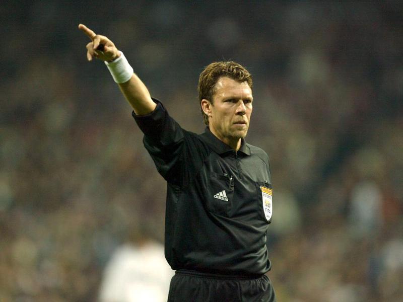 CM 2018. Vă mai amintiți de arbitrul Urs Meier? Încheiem califiăcările cu DANEMARCA!