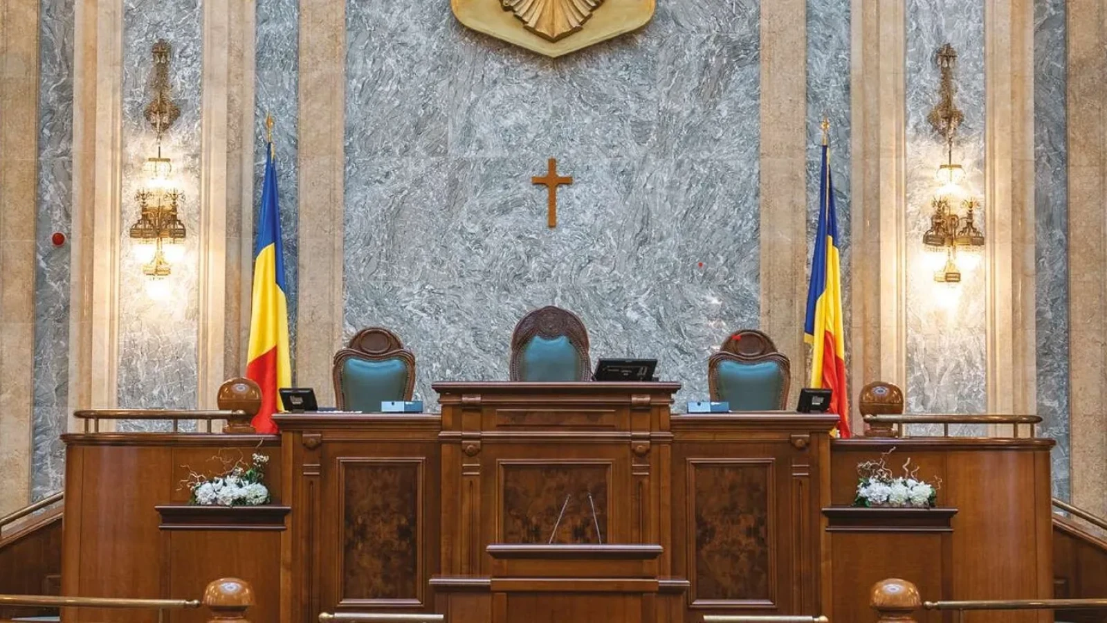Coaliția invizibilă a ieșit la suprafață. Grupurile PSD, PNL, USR și UDMR au decis în Senat să nu amputeze „pușculița" viitorului Guvern
