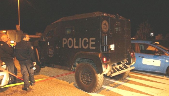 Combatant ISIS, ucis în apropiere de Paris. A măcelărit un polițist și pe partenera acestuia