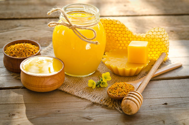 Comercianţii de miere vor fi obligaţi să afişeze ţara de provenienţă şi dacă produsul este 100% natural