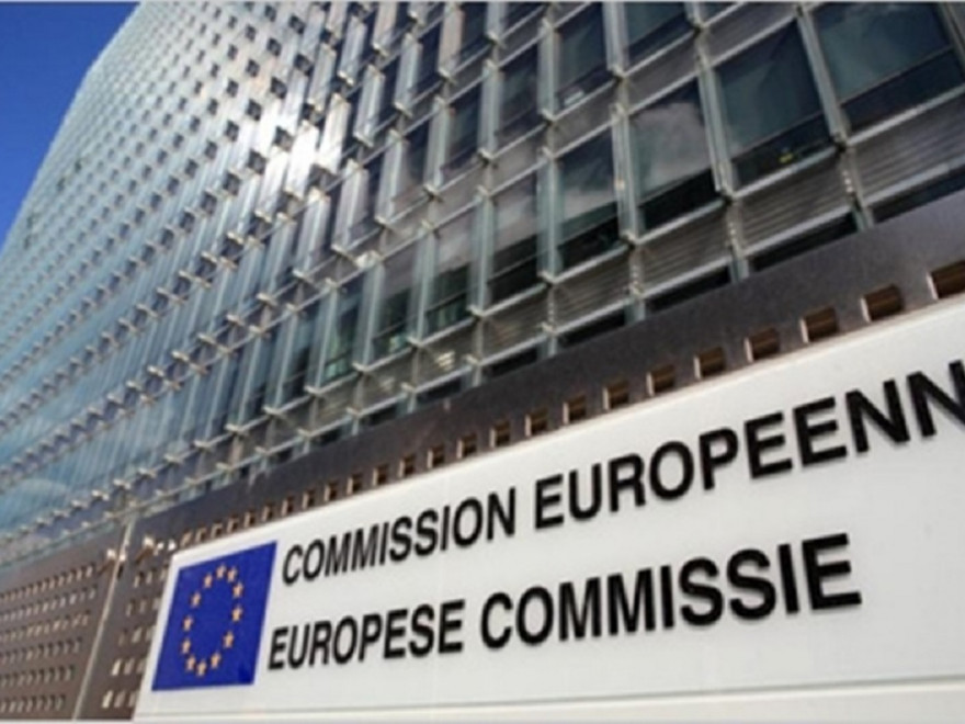 Comisia Europeană ar urma să amendeze mai multe bănci pentru manipularea cursului de schimb valutar