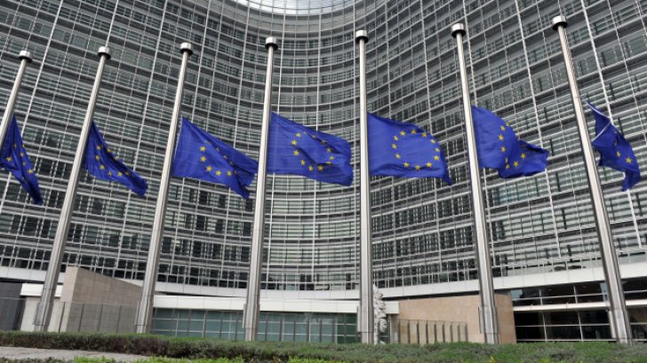 Comisia Europeană va evalua anual respectarea statului de drept în țările UE