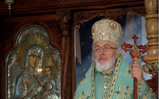 Conform Hotărârii Sfântului Sinod, ÎPS Calinic le-a interzis preoţilor din Suceava să mai ceară bani pentru serviciile religioase