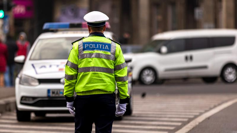 Copil de 12 ani, înjunghiat de un coleg de școală. Victima a fost transportată la spital