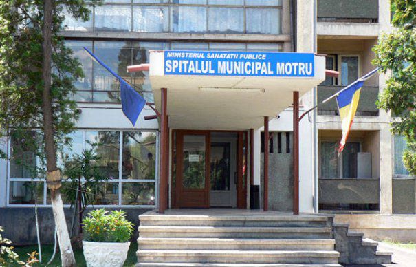 Copil de 12 ani s-a aruncat de la etaj pentru că a fost certat de tatăl său că a luat o notă mică