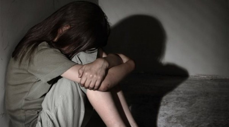 Copil de 14 ani, cercetat de poliţişti pentru viol după ce ar fi abuzat sexual un băiat de zece ani