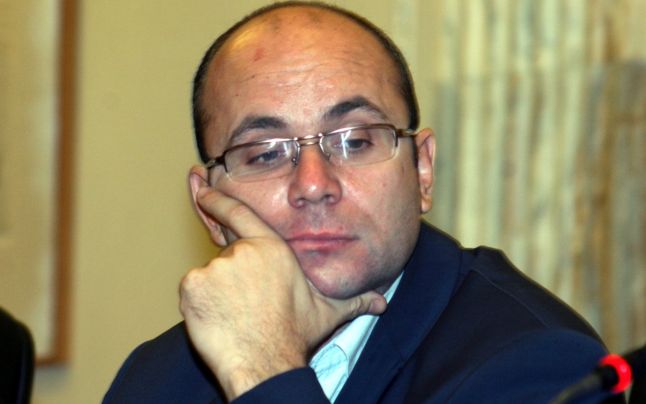 Cozmin Guşă: „Nici Buşoi, nici Orban nu poate prelua conducerea PNL
