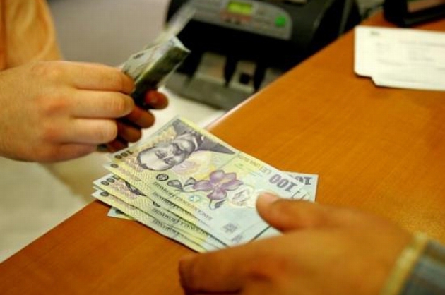Creditul cu buletinul revine in forta in 2015-2016. Un rau necesar sau o forma abuziva