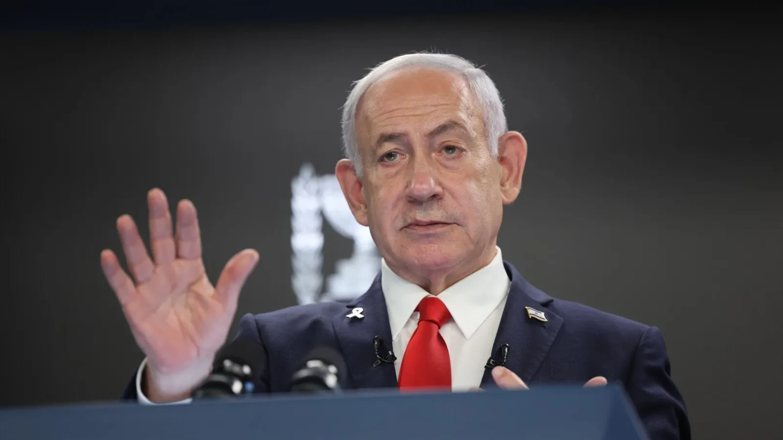 Criminalul de război Netanyahu e înnebunit de ideea de încetare a conflictului din Orientul Mijlociu. Doar ce s-a obișnuit să omoare copii, femei și bătrâni