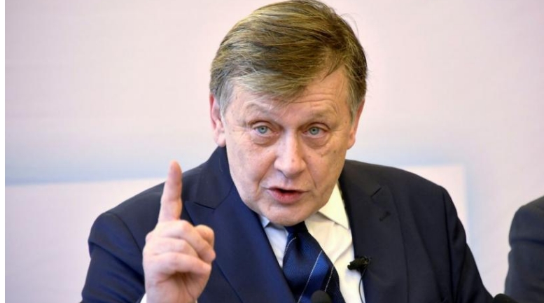 Crin Antonescu vrea sa preia dreapta romaneasca prin PNL sau alt partid: