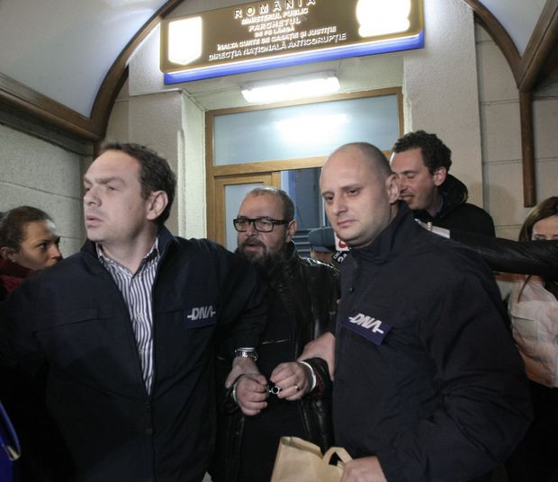Cristian Popescu Piedone, pus sub acuzare pentru conflict de interese
