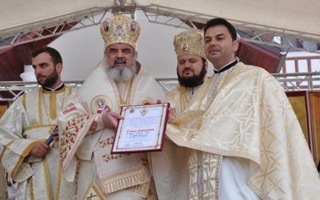 Cristian Tudor Popescu, ocărât de preoţi pentru criticarea Patriarhului Daniel: „Iadul şi-a trimis mesagerii pe pământ